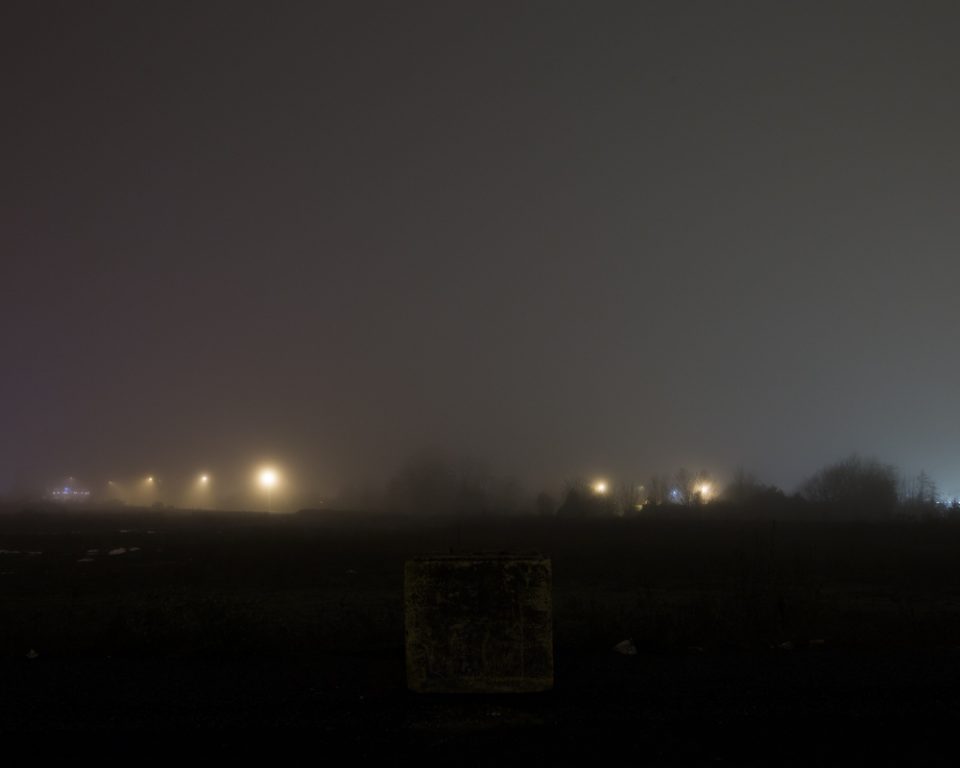 Ayer photographe architecture rennes nuit brume construction la plaine de baud avant construction