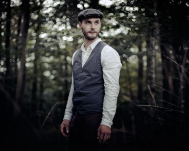 Ayer photographe mariage original casquette veston foret retro