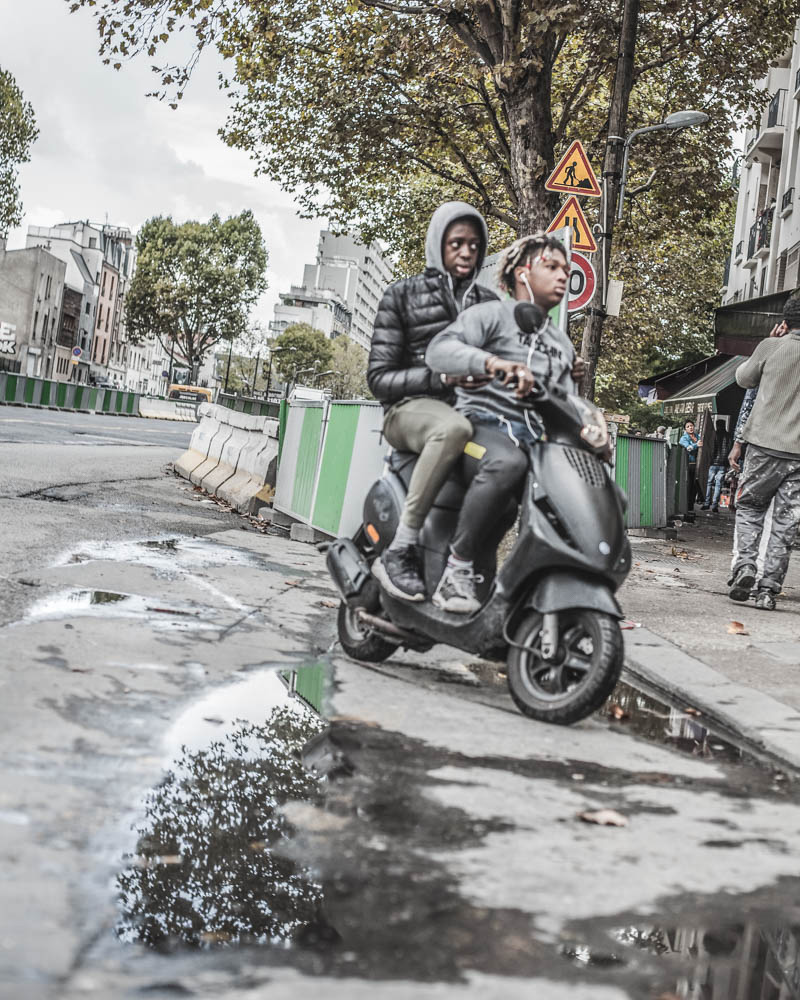 Ayer-photographe-paris-urbain-derive-scooter